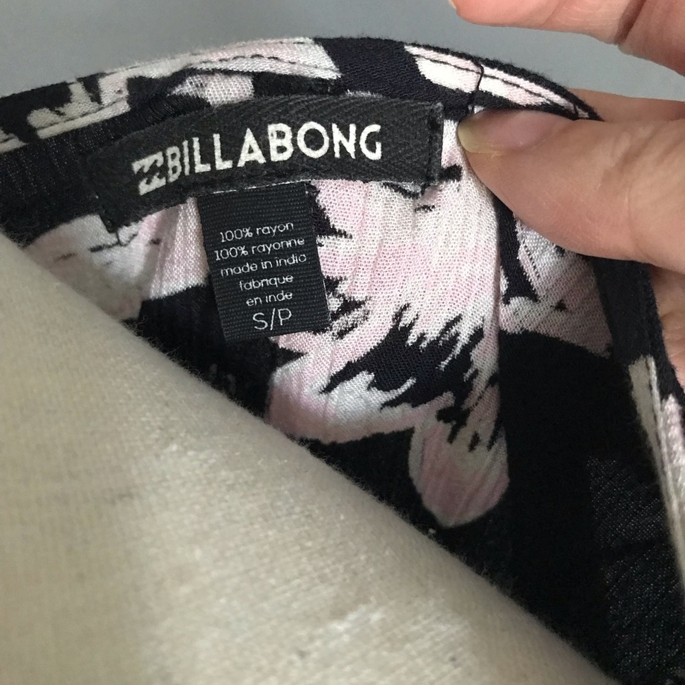 BILLABONG DRESS - Picture 3 of 3